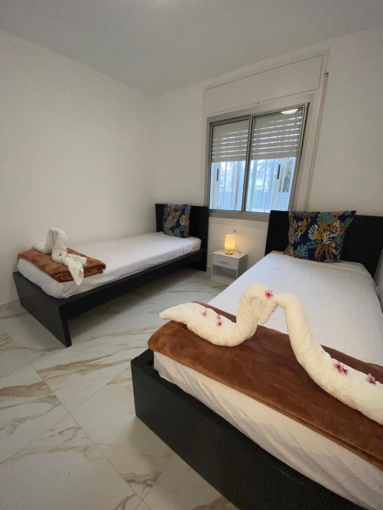 Requesens Playa Apartment Empuriabrava Luaran gambar