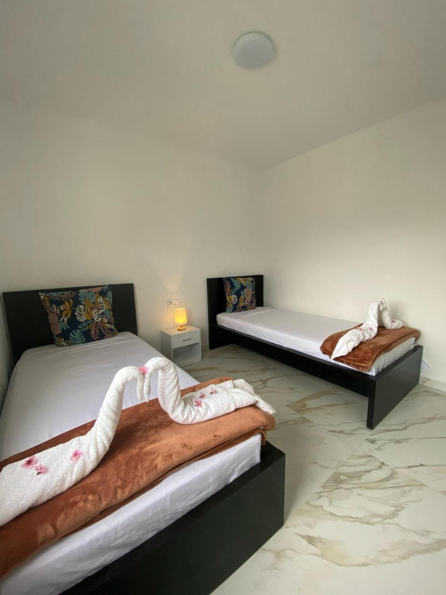 Requesens Playa Apartment Empuriabrava Luaran gambar