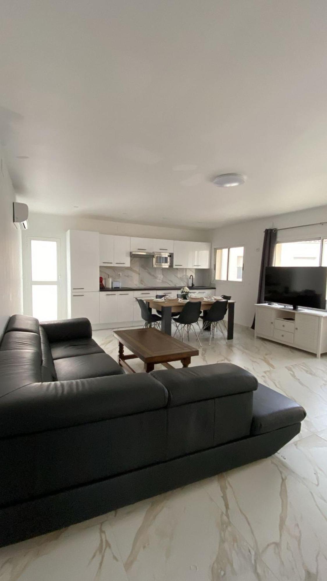 Requesens Playa Apartment Empuriabrava Luaran gambar
